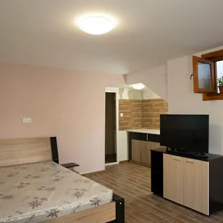 Pensionat Old Town House за гости марчеви - стария град 3*