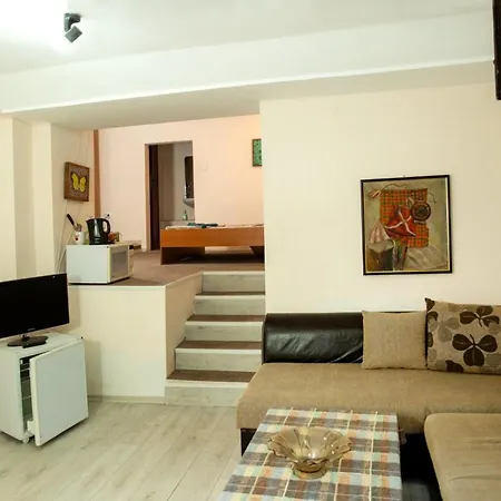 Πανσιόν Old Town House за гости марчеви - стария град 3*